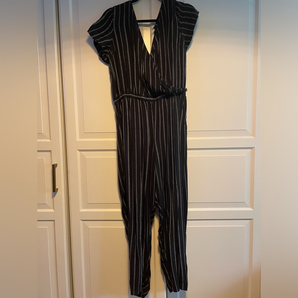 Abercrombie & Fitch Black with White Stripe Jumpsuit XL